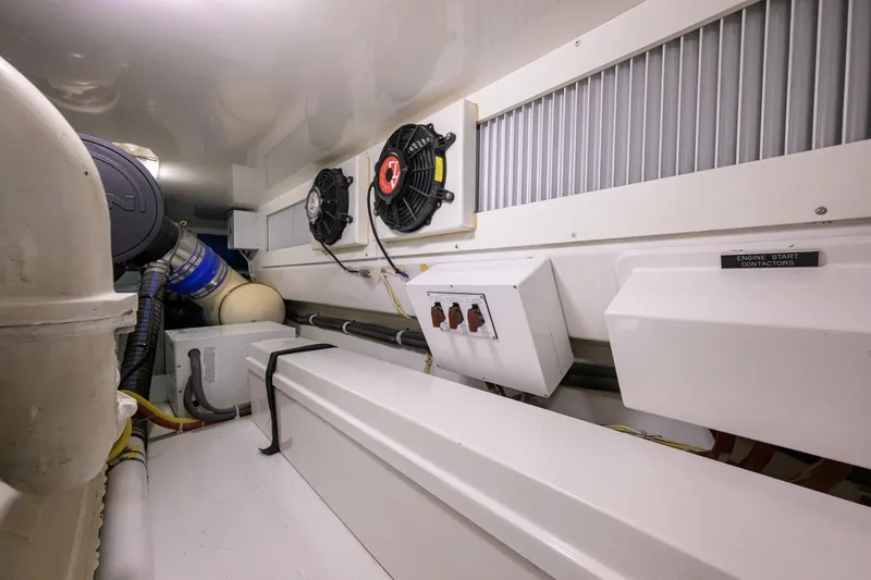 Slide: The Image of Viking 50 GETTIN' REEL - Engine Room 2009 Viking 50 Convertible - 7656494