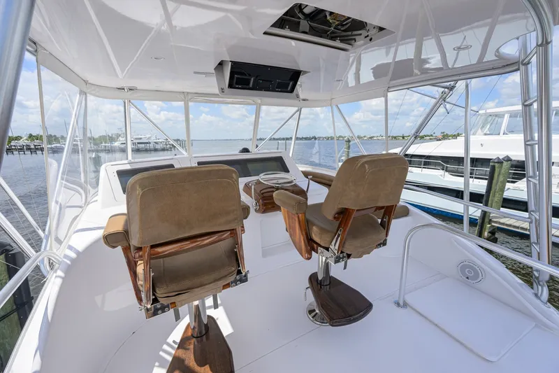 Slide: The Image of 2009 Viking 50 Convertible  - 7310000