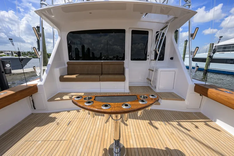 Slide: The Image of 2009 Viking 50 Convertible  - 7310010