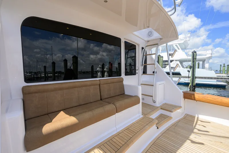 Slide: The Image of 2009 Viking 50 Convertible  - 7310011