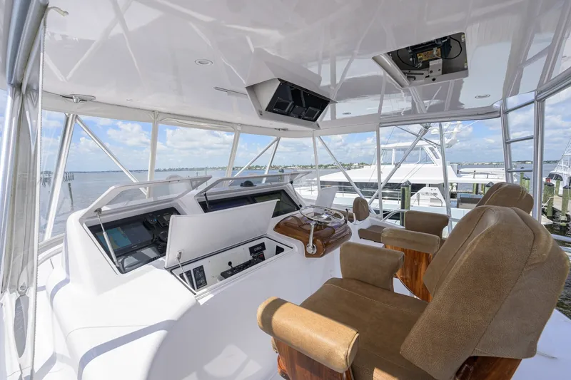 Slide: The Image of 2009 Viking 50 Convertible  - 7310001