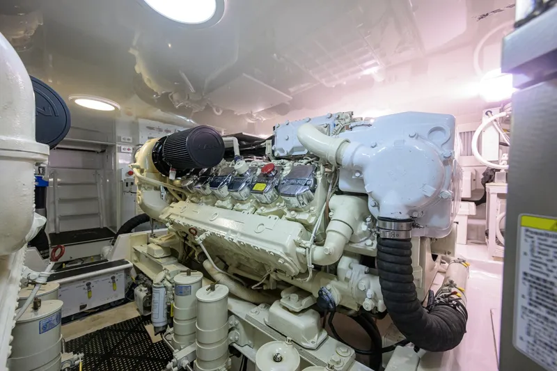 Slide: The Image of 2009 Viking 50 Convertible  - 7310025