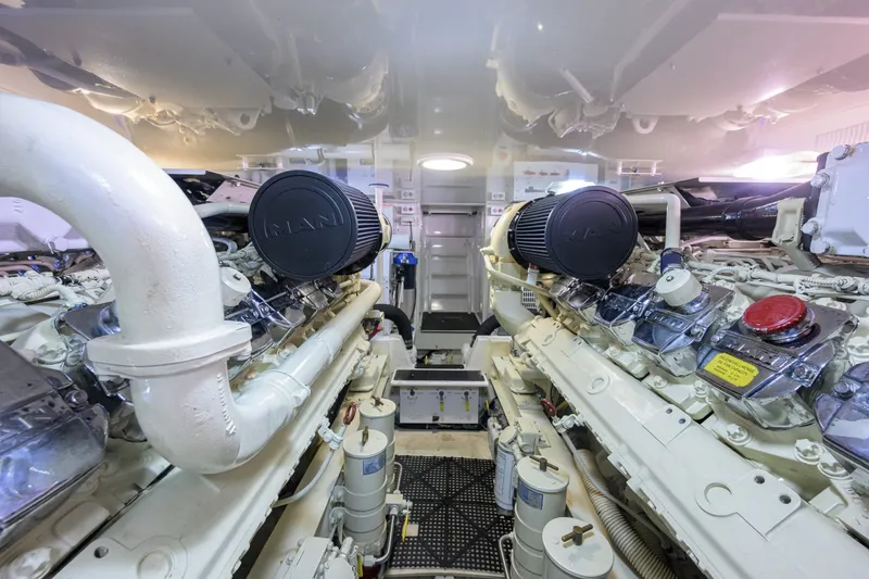 Slide: The Image of 2009 Viking 50 Convertible  - 7310026