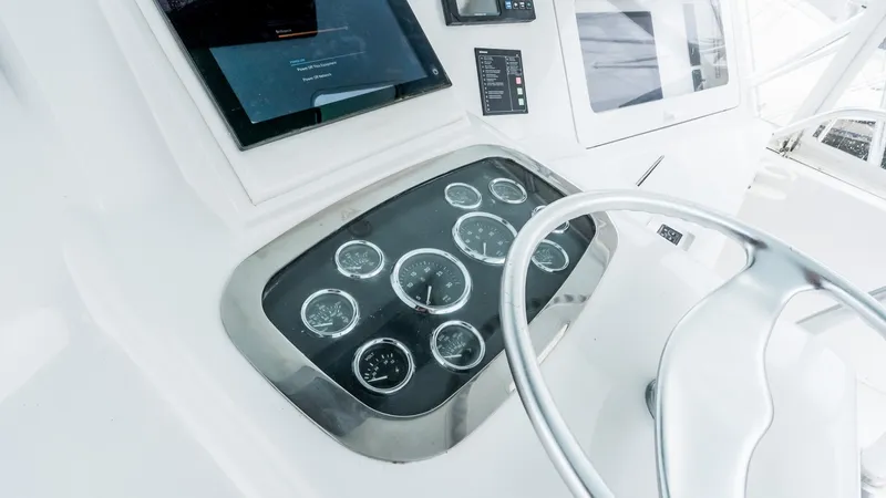 Slide: The Image of Viking 50 Convertible 2000 - 6671597