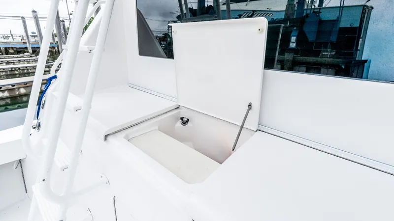 Slide: The Image of Viking 50 Convertible 2000 - 6671602