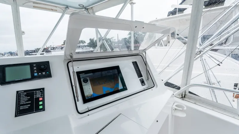 Slide: The Image of Viking 50 Convertible 2000 - 6671593