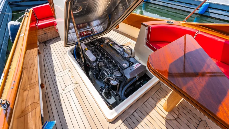 Slide: The Image of Hinckley Yachts Talaria 29R 2005 - 6675477