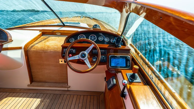 Slide: The Image of Hinckley Yachts Talaria 29R 2005 - 6675399