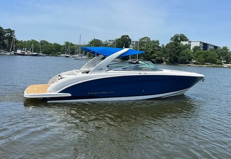 The Image of Regal 3200 Bowrider 2016 - undefined