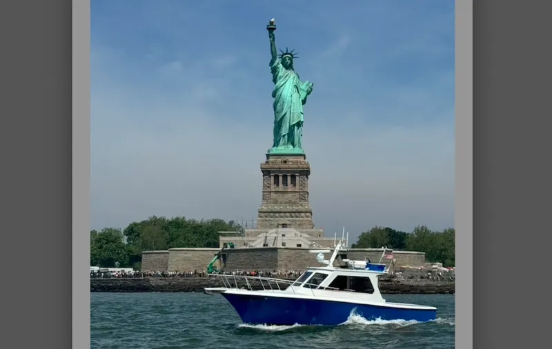 Slide: The Image of Michael Fitz Pilothouse 1999 - 6681436