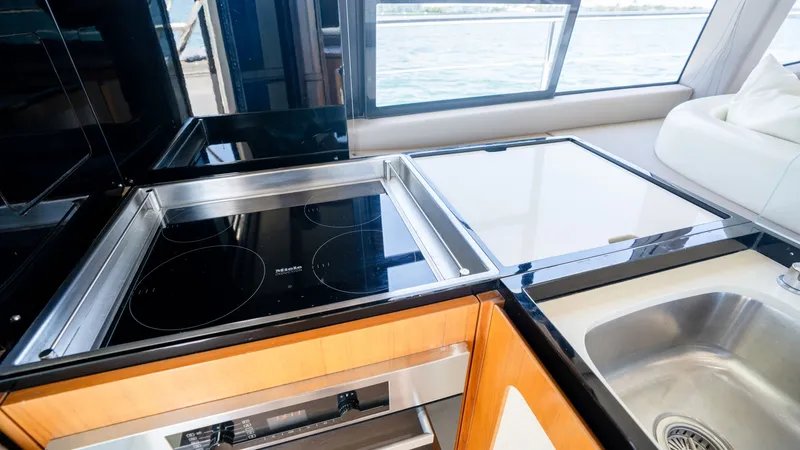 Slide: The Image of Azimut Magellano 50 2012 - 6681607