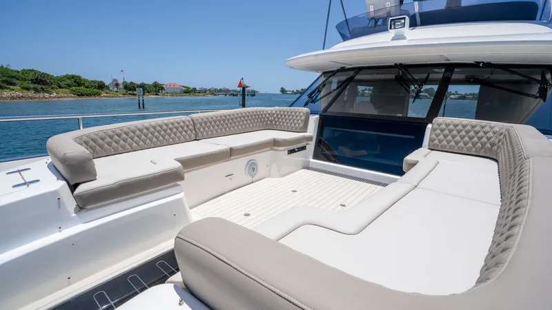 Slide: The Image of Azimut Magellano 50 2012 - 6681603
