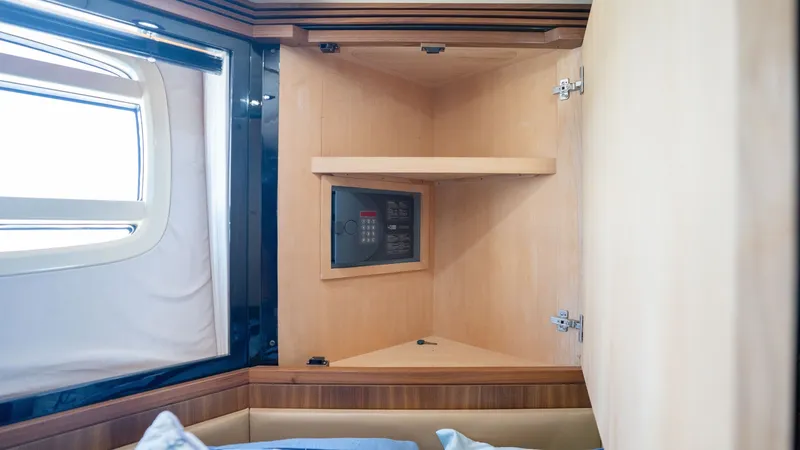 Slide: The Image of Azimut Magellano 50 2012 - 6681648