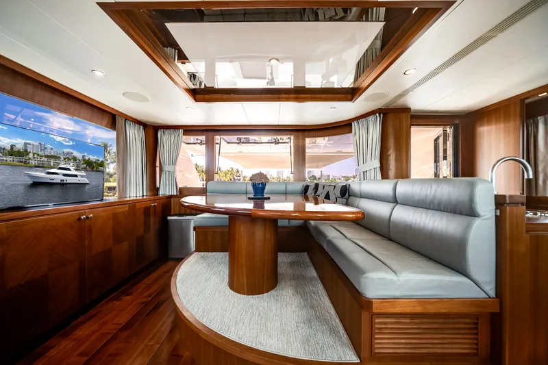 Slide: The Image of Ocean Alexander 90 SKY LOUNGE 2016 - 6685525