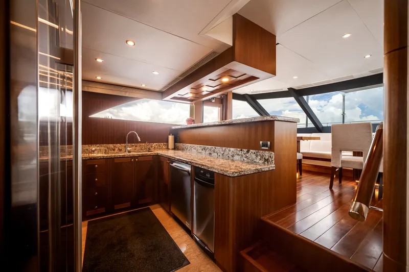 Slide: The Image of Ocean Alexander 90 SKY LOUNGE 2016 - 7368300