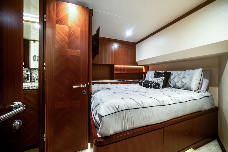 Slide: The Image of Ocean Alexander 90 SKY LOUNGE 2016 - 6685506