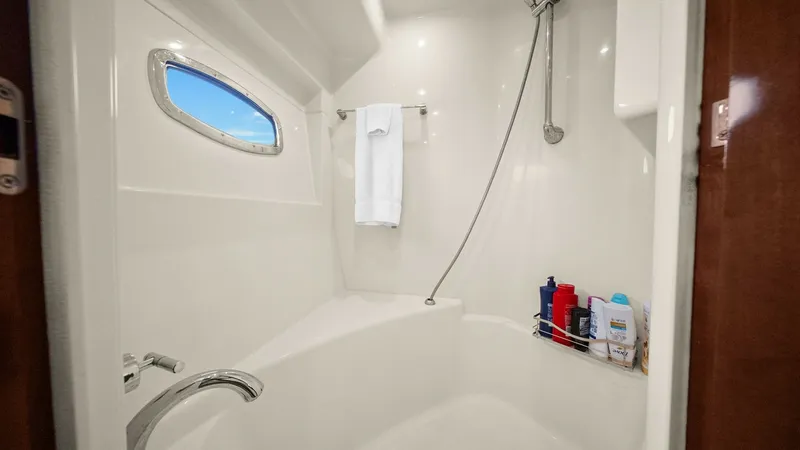 Slide: The Image of Carver Yachts 56 Voyager 2008 - 7313552