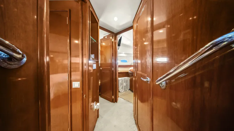 Slide: The Image of Carver Yachts 56 Voyager 2008 - 7313545