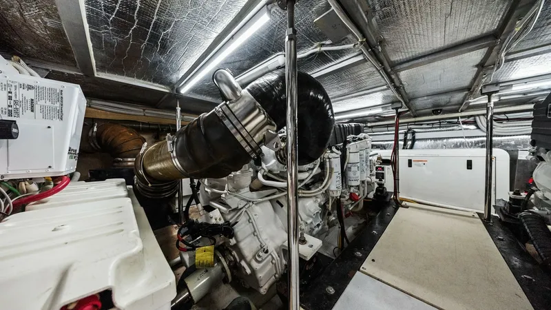 Slide: The Image of Carver Yachts 56 Voyager 2008 - 7313572
