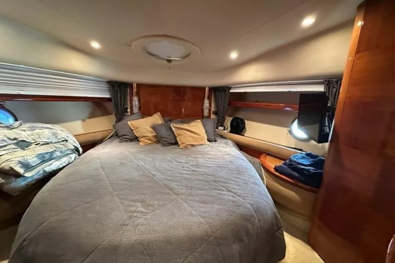 Slide: The Image of Azimut 55E 2004 - 6708649