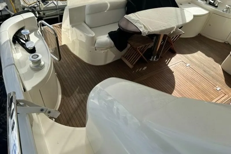 Slide: The Image of Azimut 55E 2004 - 6708584