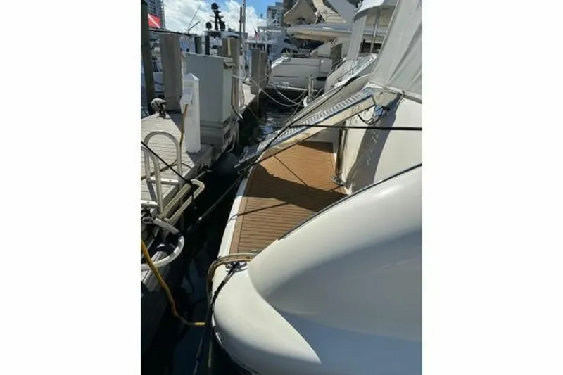 Slide: The Image of Azimut 55E 2004 - 6708662