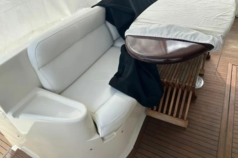 Slide: The Image of Azimut 55E 2004 - 6708570