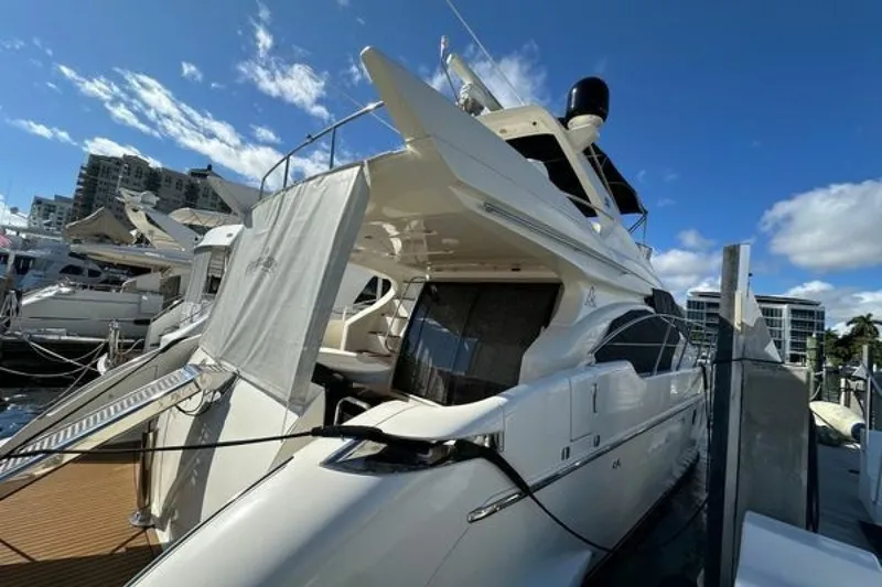 Slide: The Image of Azimut 55E 2004 - 6708660