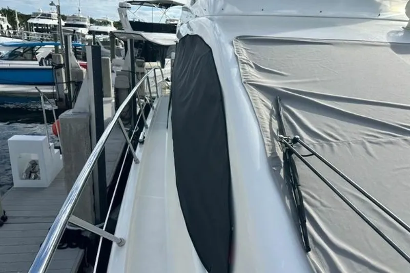 Slide: The Image of Azimut 55E 2004 - 6708582