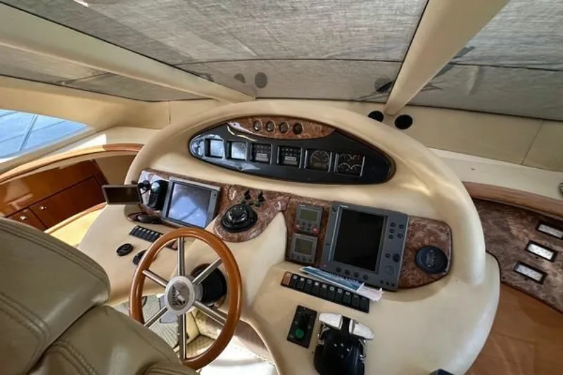 Slide: The Image of Azimut 55E 2004 - 6708625