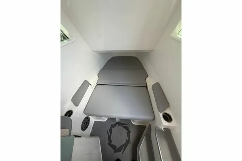Slide: The Image of Fountain 38 SCX 2024 - 6708701