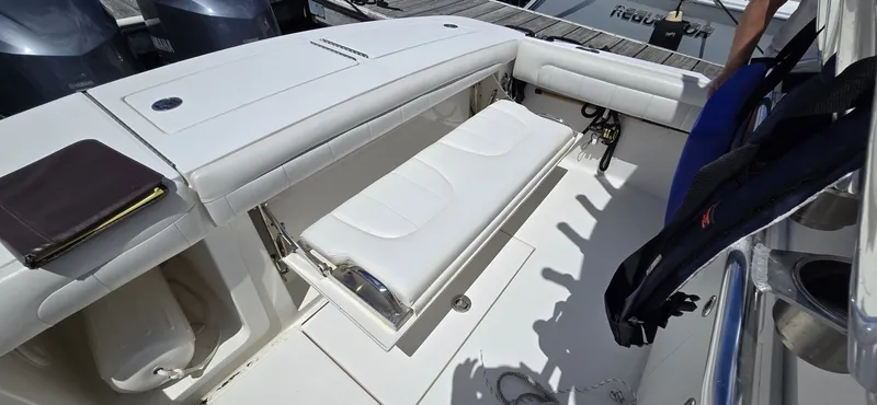 Slide: The Image of Regulator Marine 28 FS 2018 - 6708769