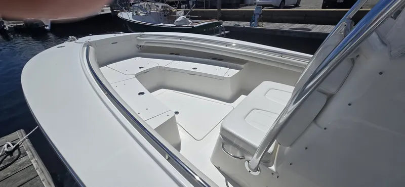Slide: The Image of Regulator Marine 28 FS 2018 - 6708736