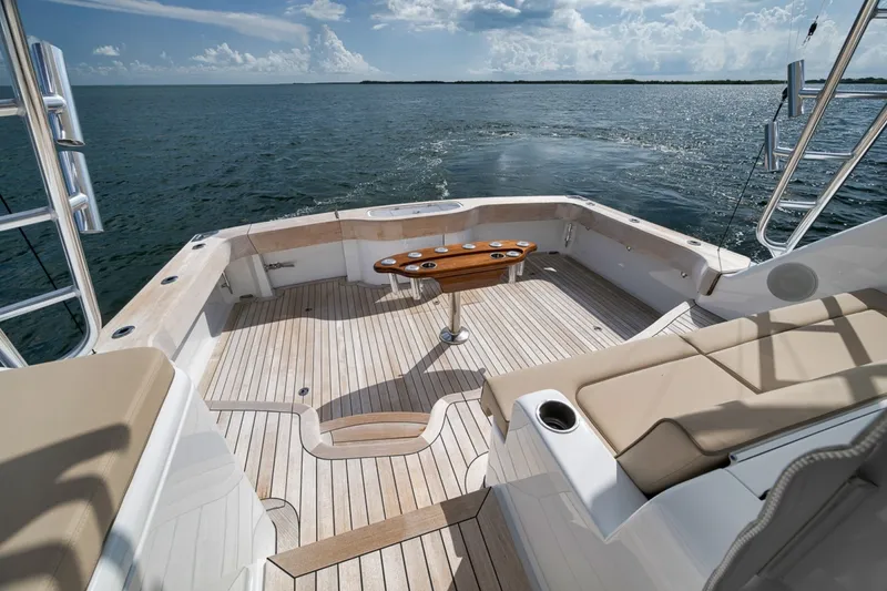 Slide: The Image of Hatteras GT45X 2023 - 6713207