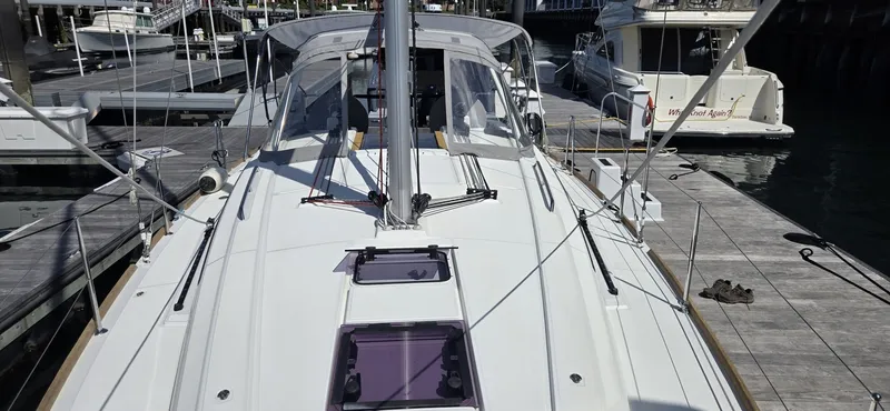 Slide: The Image of Beneteau Oceanis 38.1 2023 - 6714548