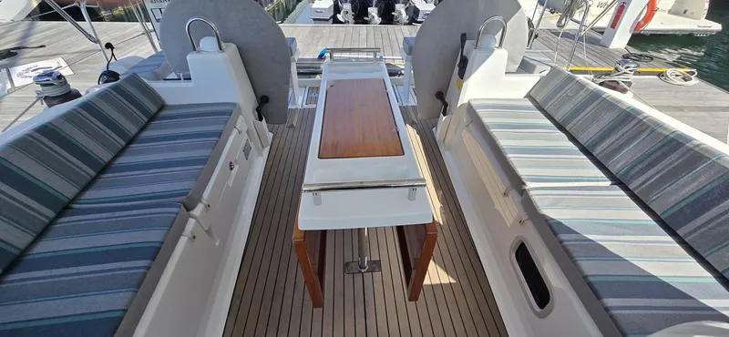 Slide: The Image of Beneteau Oceanis 38.1 2023 - 6714550