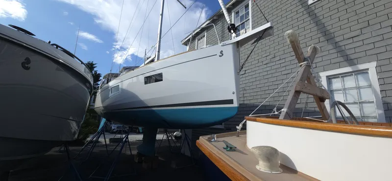 Slide: The Image of Beneteau Oceanis 38.1 2023 - 7171765
