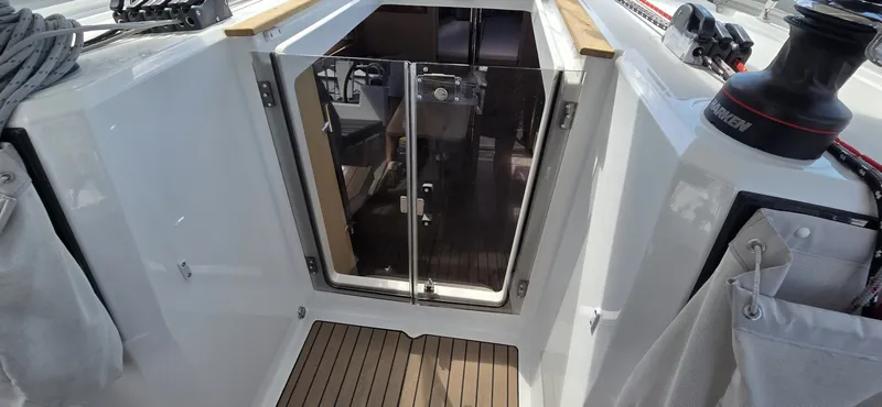 Slide: The Image of Beneteau Oceanis 38.1 2023 - 6714566