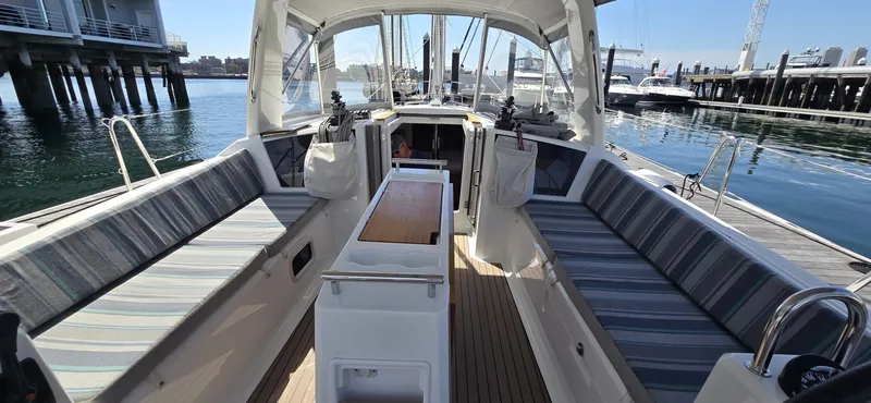 Slide: The Image of Beneteau Oceanis 38.1 2023 - 6714557