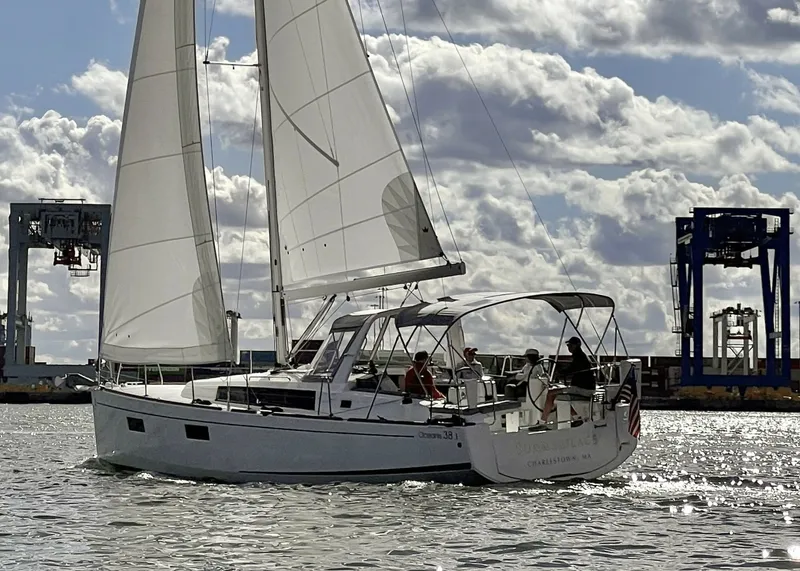 The Image of Beneteau Oceanis 38.1 2023 - 6714487