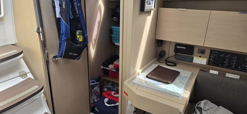 Slide: The Image of Beneteau Oceanis 38.1 2023 - 6714646