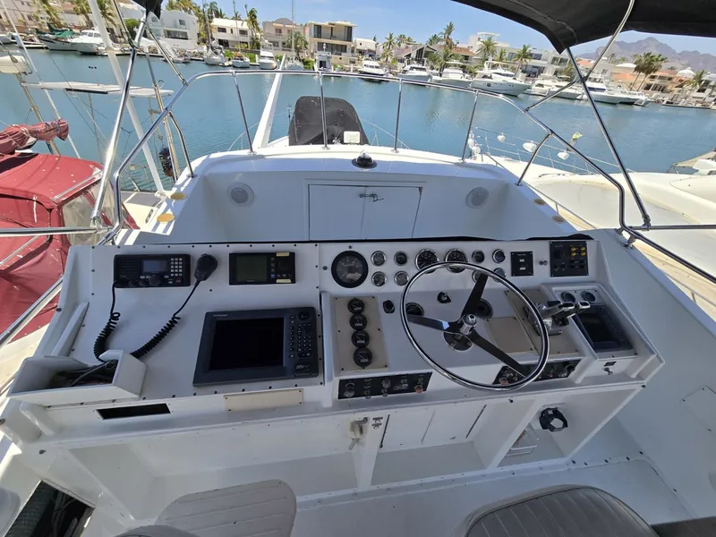 Slide: The Image of Hatteras 53 Convertible 1978 - 6714579