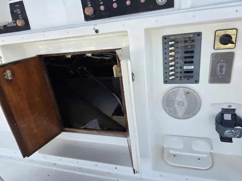 Slide: The Image of Hatteras 53 Convertible 1978 - 6714587