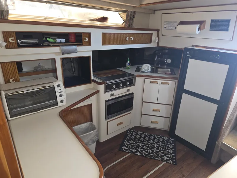 Slide: The Image of Sea Ray 390 Express 1991 - 6716267