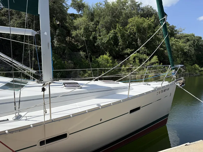 Slide: The Image of Beneteau 373 2007 - 6719484