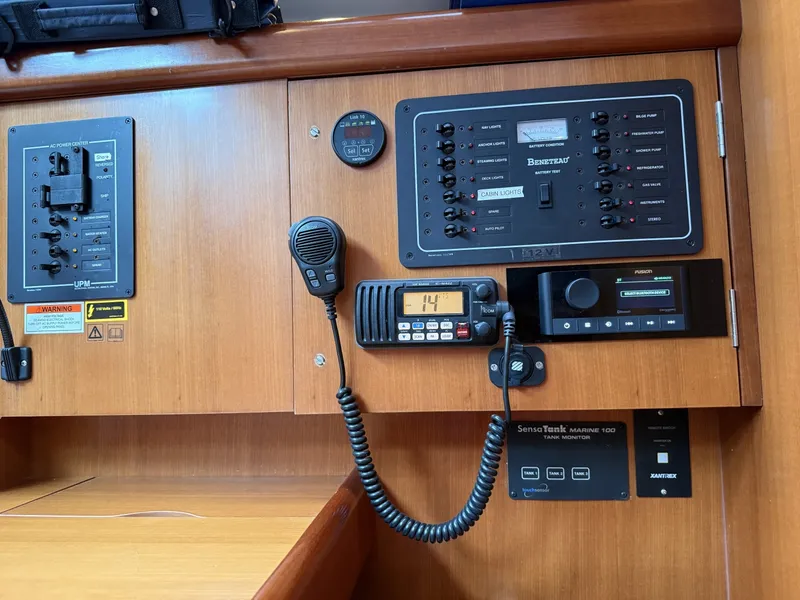 Slide: The Image of Beneteau 373 2007 - 6719532