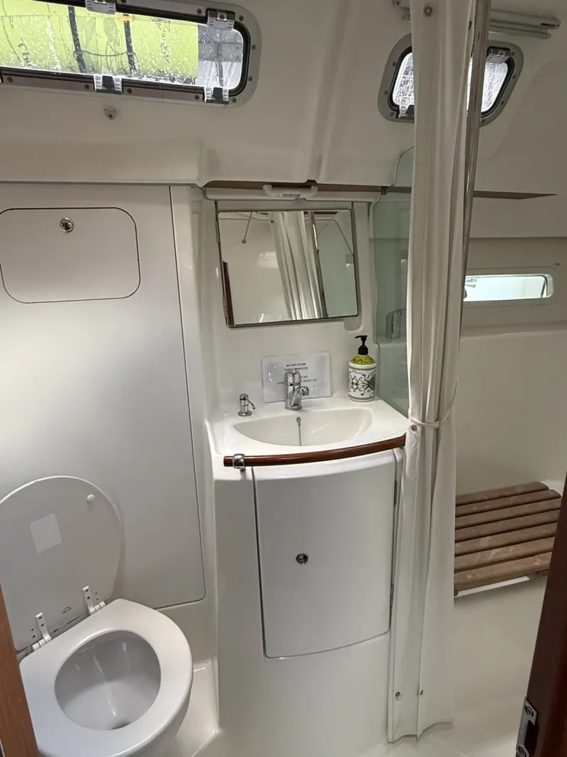 Slide: The Image of Beneteau 373 2007 - 6807482