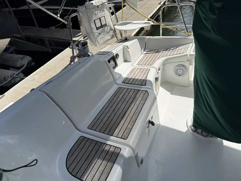 Slide: The Image of Beneteau 373 2007 - 6719491