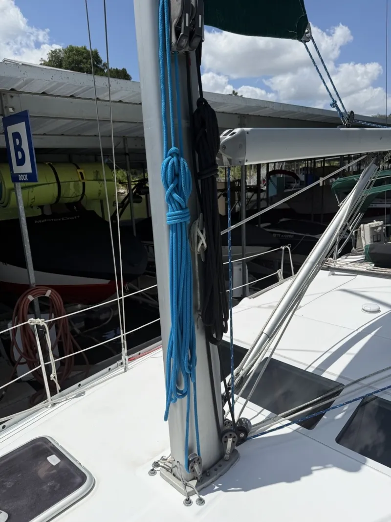 Slide: The Image of Beneteau 373 2007 - 6806996
