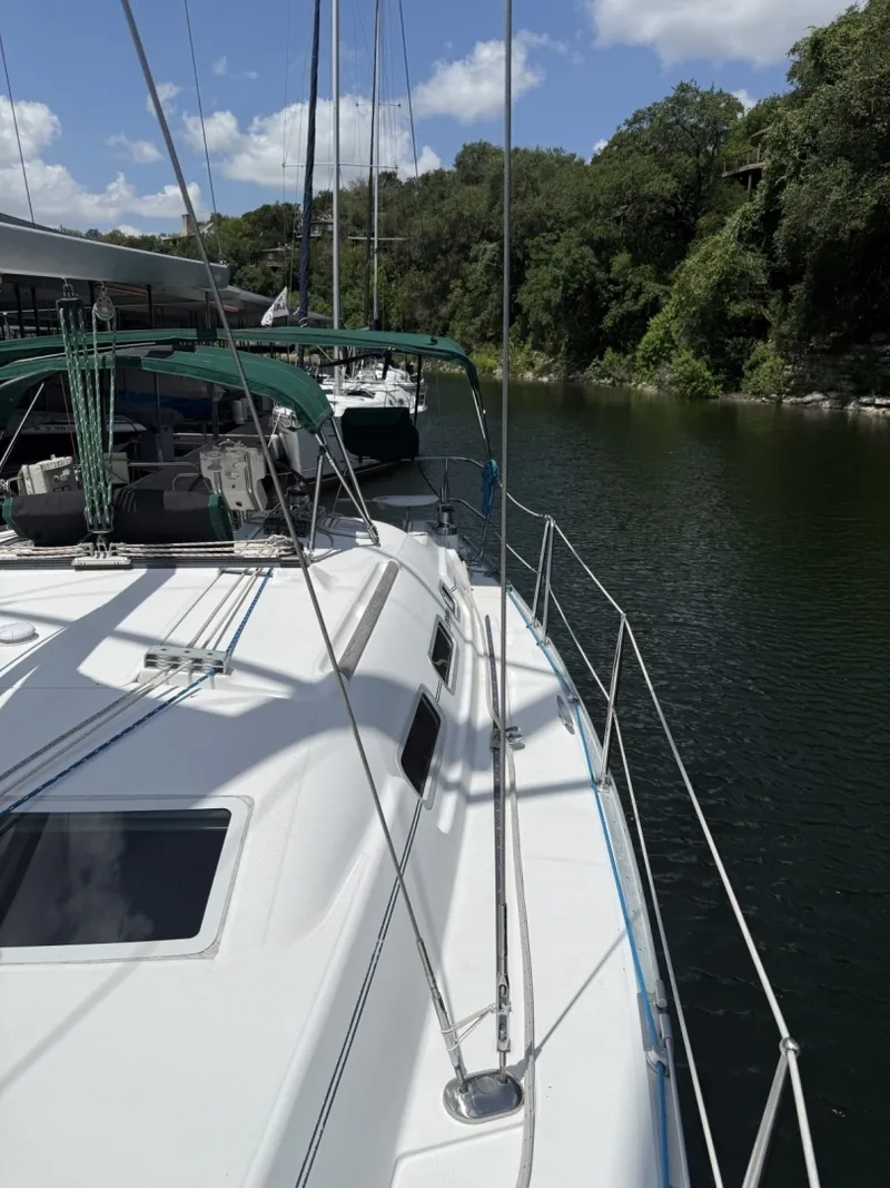 Slide: The Image of Beneteau 373 2007 - 6808085